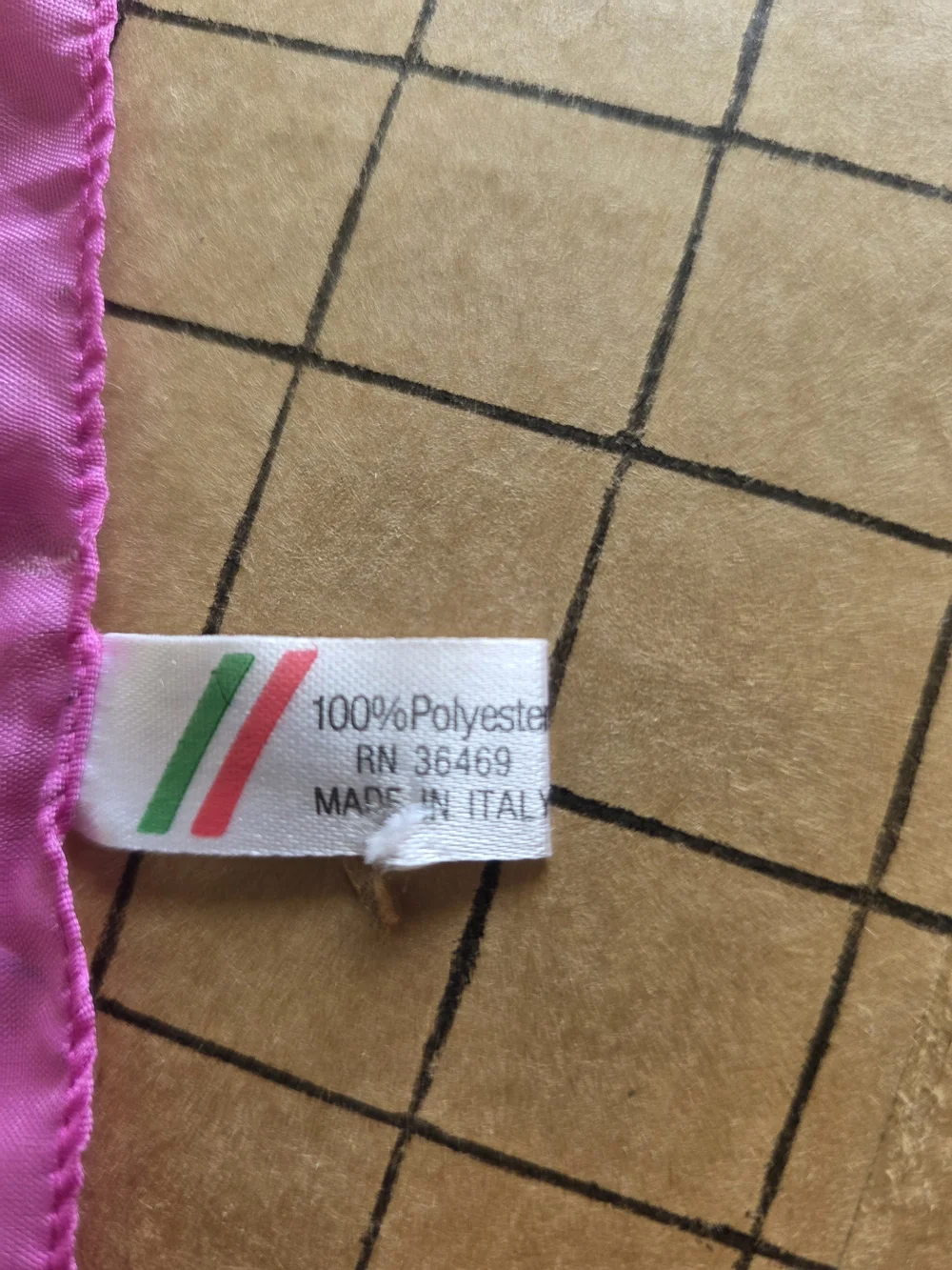VTG The Vera Companies Floral Square Scarf Pink Red Made in Italy 30x30